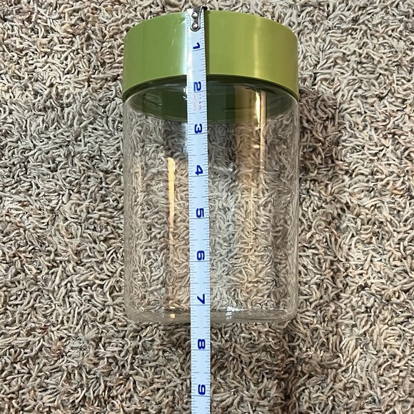 PYREX Vintage See N Stor Canister Avacado Green Twist Lid 7.5" Tall - Picture 3 of 5